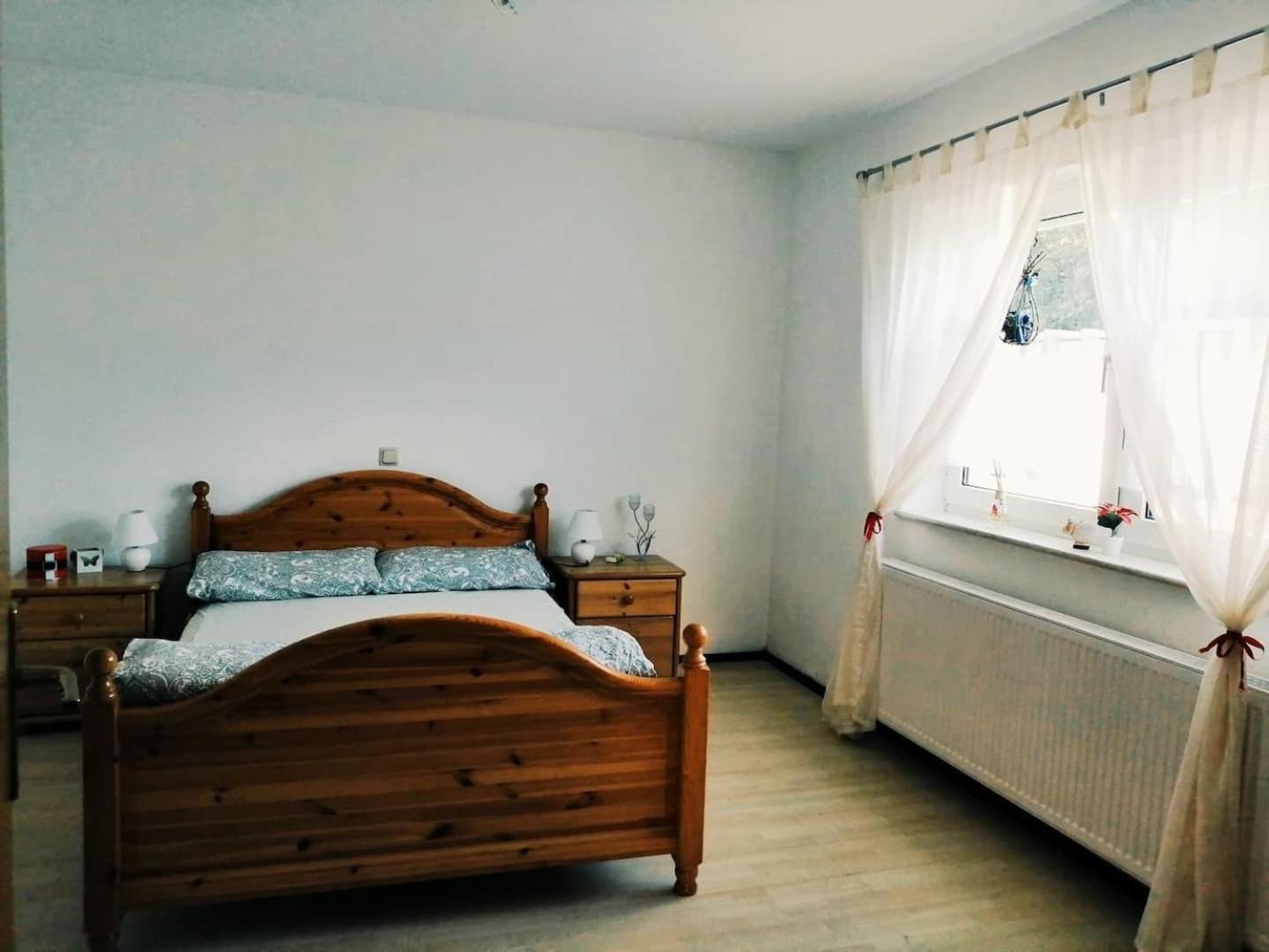 Ferienwohnung 76 qm Whg im EG Haus-Wohlfühloase vor der Haustür Gladenbach Exterior foto
